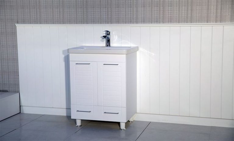 Worthington 24 White Bathroom Vanity