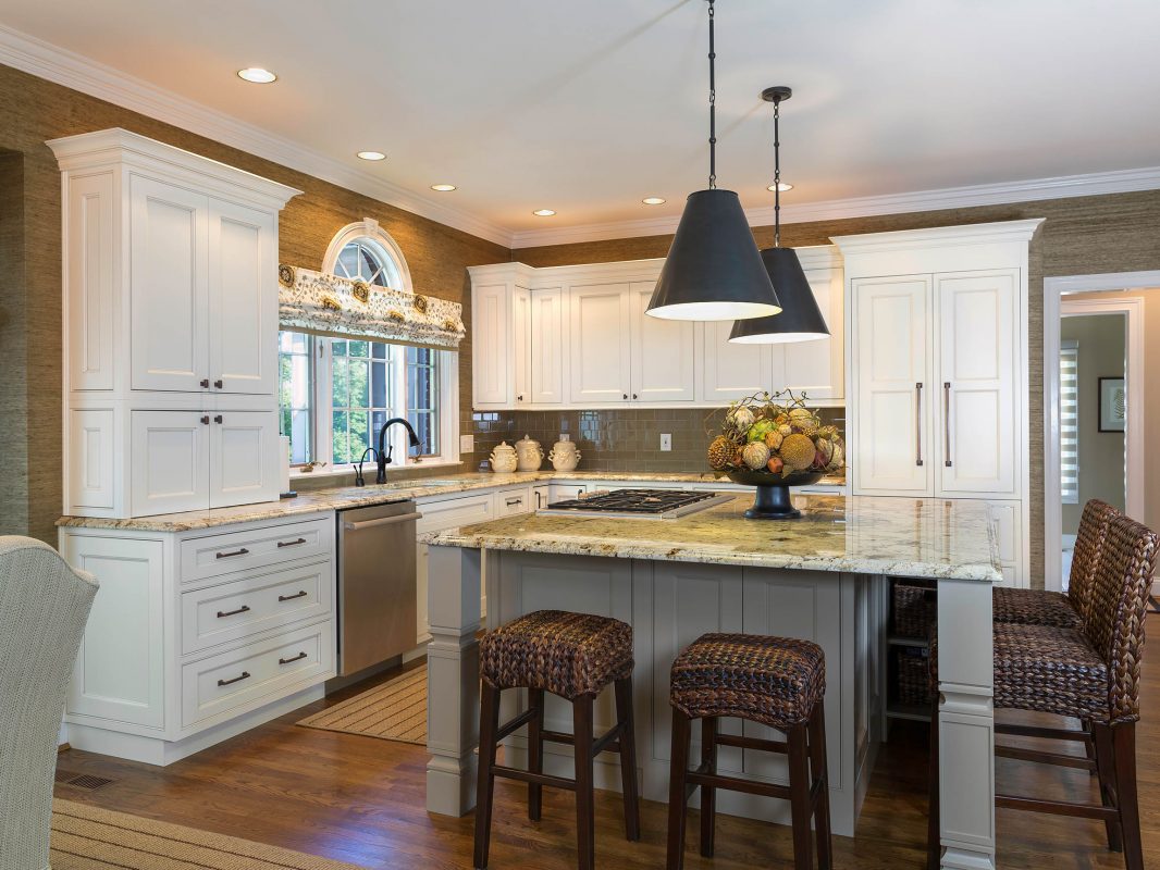 Polar on Maple Beaded Inset using Aspen Door - Kitchen Cabinets & Tiles ...